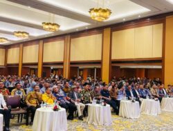 Tito Karnavian Lantik Ketua DPRD Bolmong Jadi Pengurus DPP ADKASI